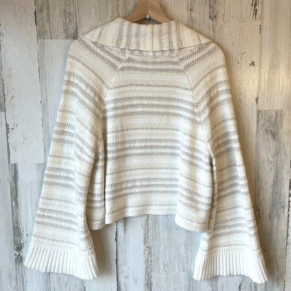 *SOLD* Anthropologie Moth Bell Sleeve Cardigan Size: XS - Picture 5 of 11